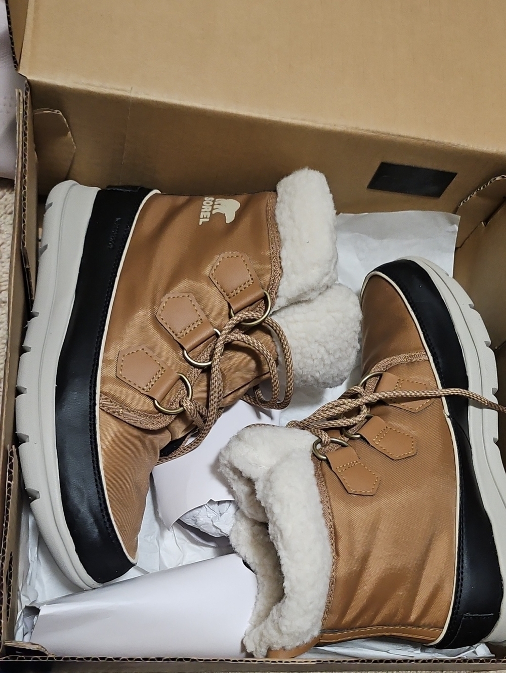 Sorel Women's Explorer Carnival Wp Tan Shearling-Lined Winter Boots 7.5
